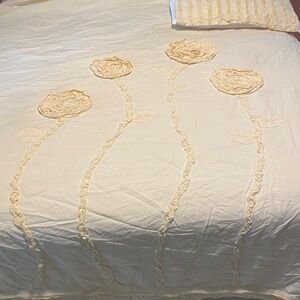 Land of Nod yellow duvet and sham